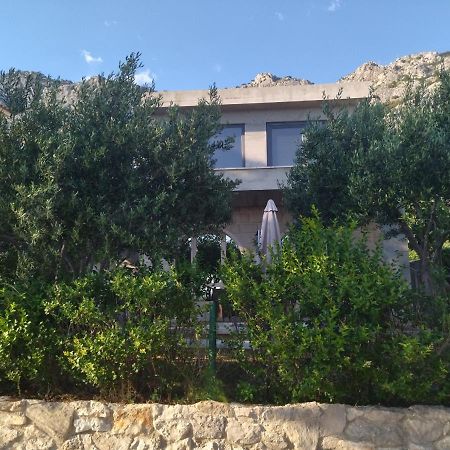Holiday Home With Free Parking By The Beach بريلا المظهر الخارجي الصورة