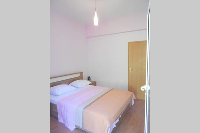 Holiday Home With Free Parking By The Beach بريلا الغرفة الصورة